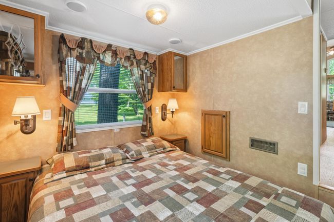 Bedroom | Image 30
