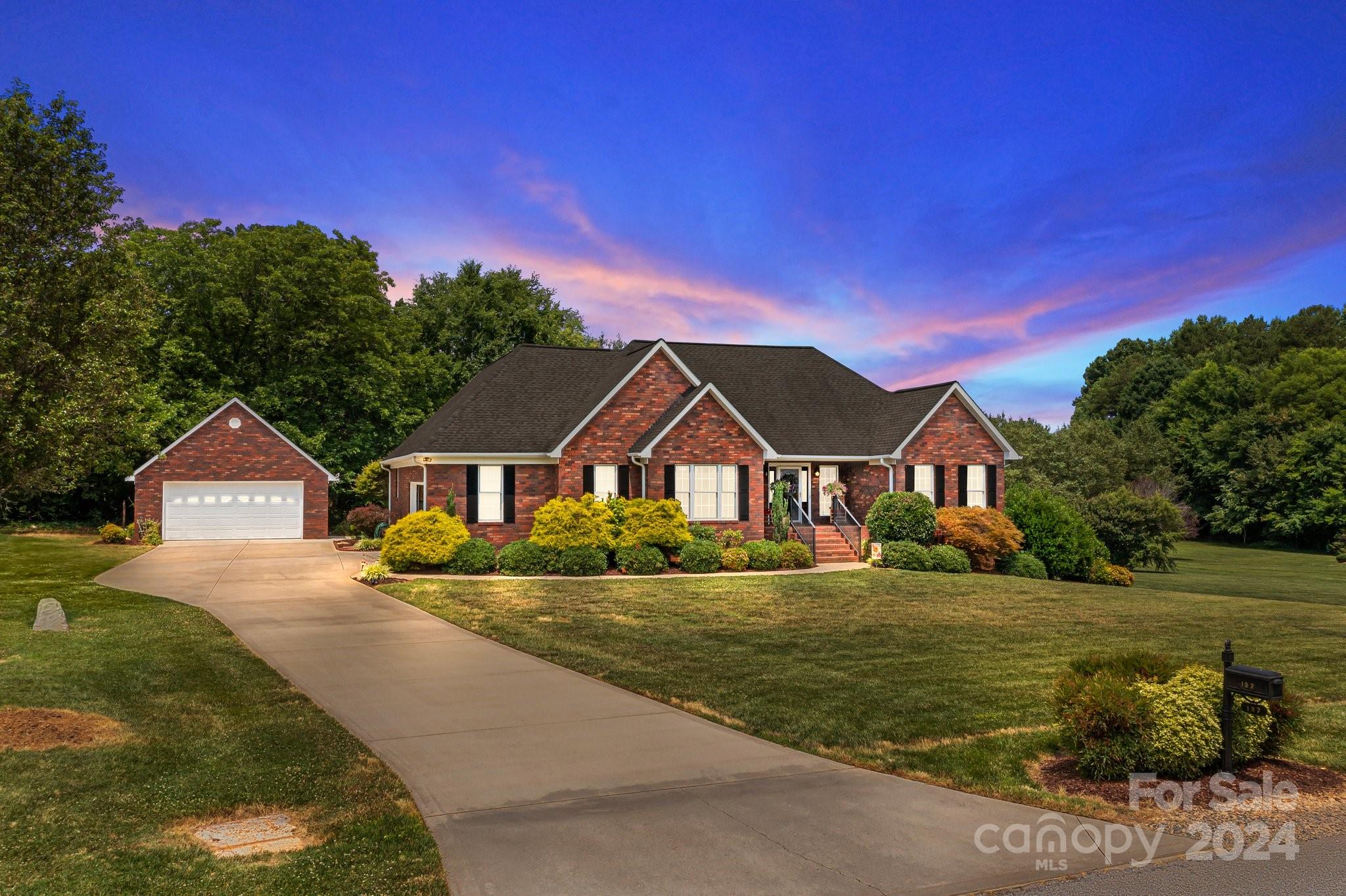 Fisher Farm Ct, China Grove, NC 28023