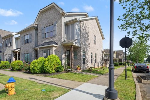 107 Savannah Ave, Pleasant View, TN, 37146-7165 | Card Image