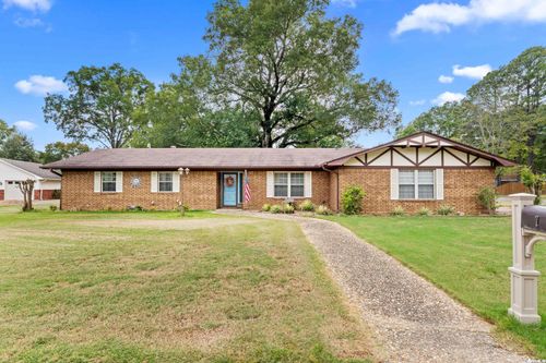 7 W Oak Drive, Conway, AR, 72034 | Card Image