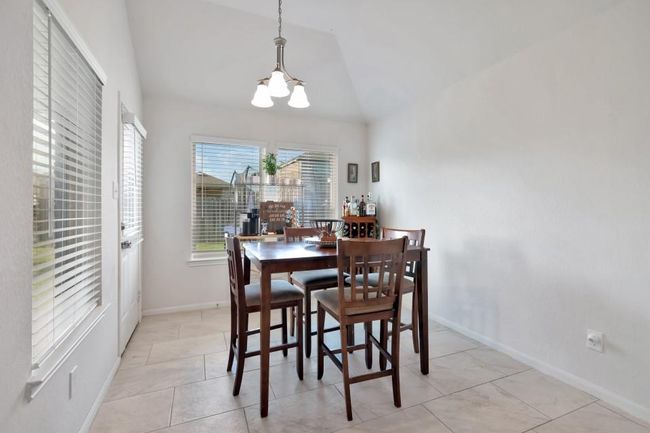 Breakfast Area | Image 16