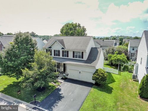 195 Dinwiddie Way, KEARNEYSVILLE, WV, 25430-2857 | Card Image