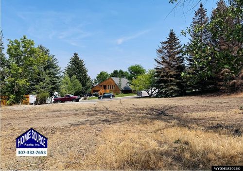 801 Vance Dr, Lander, WY, 82520-3521 | Card Image