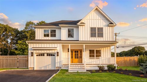 100 Bieselin Rd, Bellport, NY, 11713 | Card Image