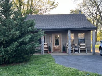 609 Whitthorne St, House other with 1 bedrooms, 1 bathrooms and 2 parking in Shelbyville TN | Image 2