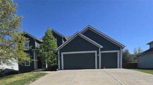 7907 Ne 111th St, Kansas City, MO, 64157-5820 | Card Image