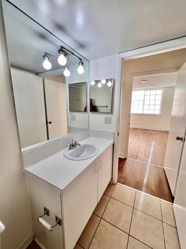APT-105 - 1701 Village Blvd, Condo with 1 bedrooms, 1 bathrooms and null parking in West Palm Beach FL | Image 11