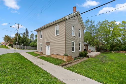 21 Albert St S, Brock, ON, L0C1H0 | Card Image