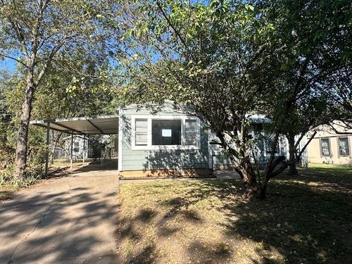 217 Clinton Dr, Weatherford, TX, 76086-2913 | Card Image