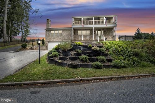 26 Autumn Dr, DILLSBURG, PA, 17019-9549 | Card Image