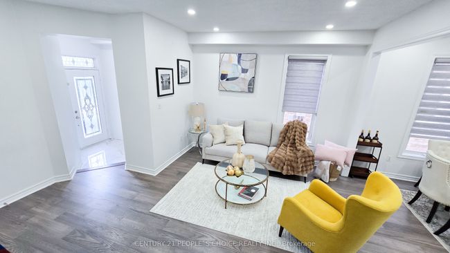 42 Deepcoral Crt, House attached with 4 bedrooms, 4 bathrooms and 3 parking in Brampton ON | Image 10