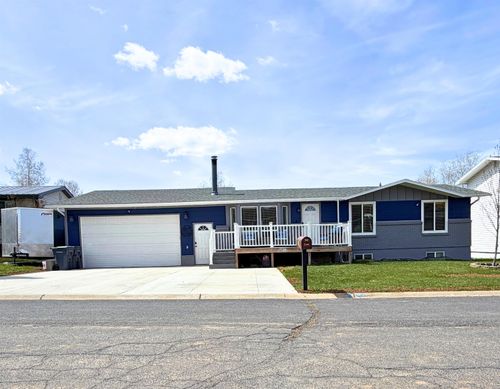 105 Zuni Ct, Evanston, WY, 82930-4527 | Card Image