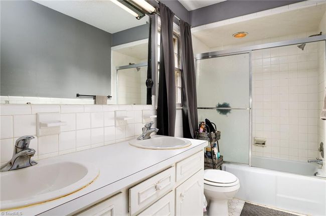 2021 Sunnybrook Dr, House other with 5 bedrooms, 3 bathrooms and null parking in Burlington NC | Image 39