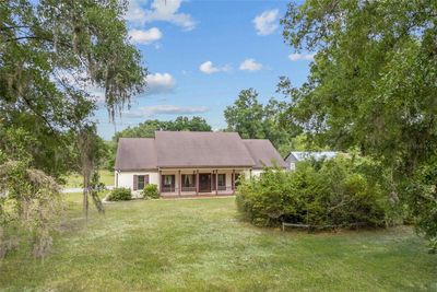 6769 Se 62 Nd Court, House other with 3 bedrooms, 2 bathrooms and null parking in Trenton FL | Image 2