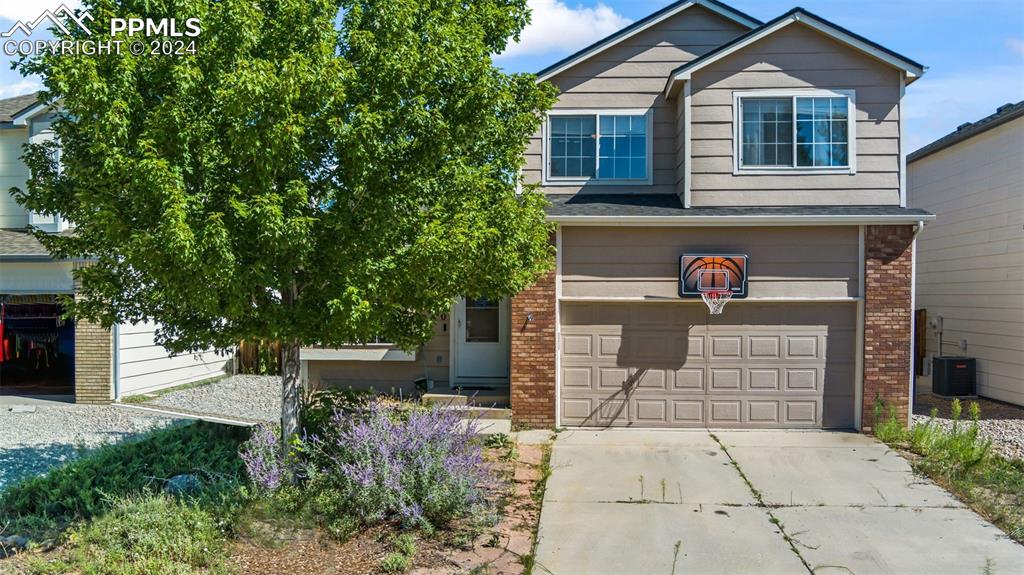 Archwood Dr, Colorado Springs, CO 80920