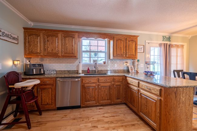 70 N Keener Rd, House other with 4 bedrooms, 3 bathrooms and 2 parking in Leoma TN | Image 9