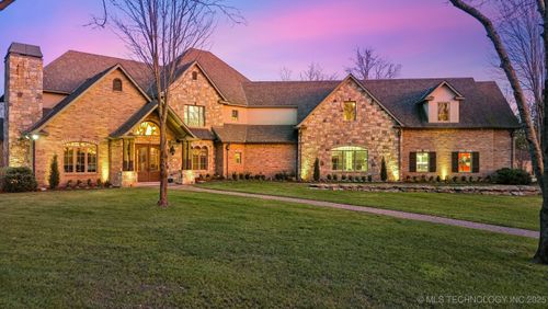 9931 N Chadford, Owasso, OK, 74055-7797 | Card Image