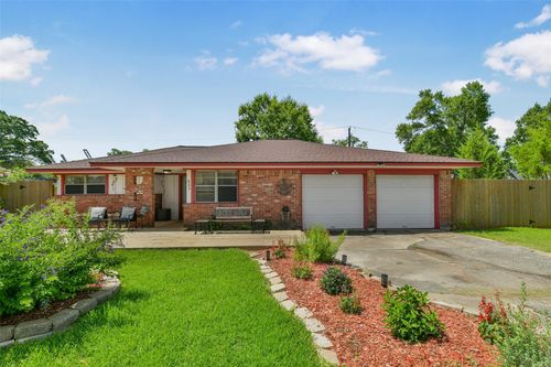 523 Oakdale St, Shoreacres, TX, 77571-7235 | Card Image