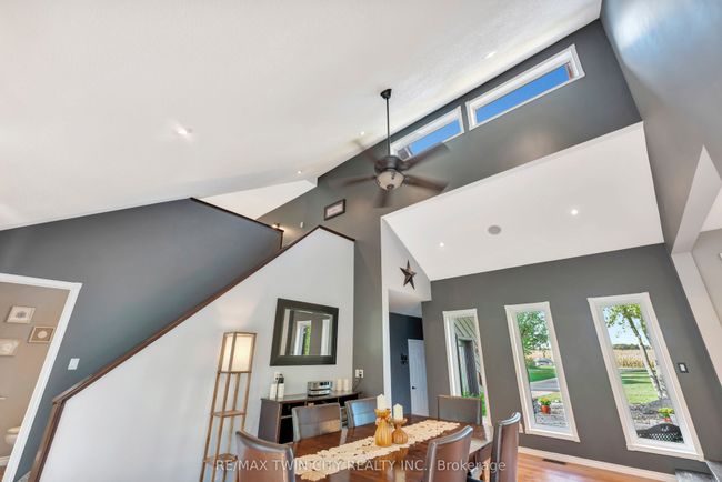 1026 2 Nd Concession Rd St, House other with 3 bedrooms, 3 bathrooms and 10 parking in Delhi ON | Image 18