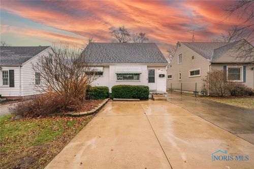 706 N Byrne Road, Toledo, OH, 43607 | Card Image