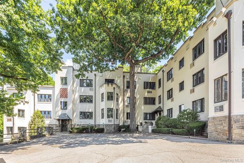 2c-15 Beechtree, Eastchester, NY, 10708 | Card Image