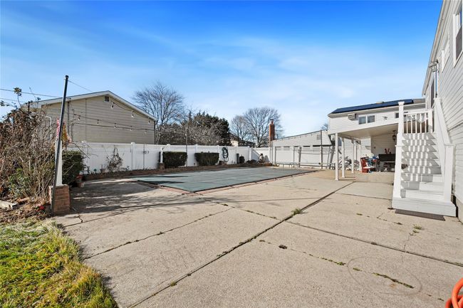 450 Woods Rd, House other with 4 bedrooms, 2 bathrooms and null parking in North Babylon NY | Image 18