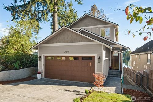 21510 Se 262nd St, Maple Valley, WA, 98038-7553 | Card Image