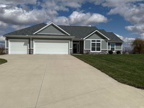 1009 Osprey Ct, Kendallville, IN, 46755-3469 | Card Image