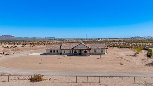 27224 E County 11 1/2 St, Wellton, AZ, 85356-6569 | Card Image