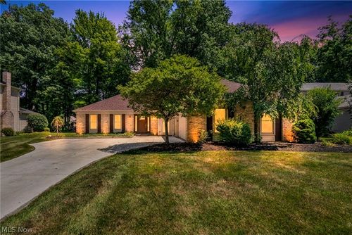 3159 Creekside Dr, Westlake, OH, 44145-4650 | Card Image