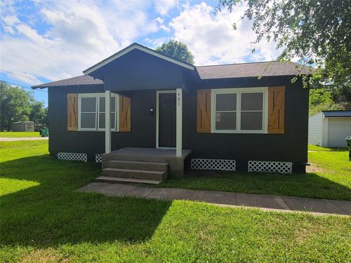 401 N Tinsley St, Angleton, TX, 77515-5724 | Card Image