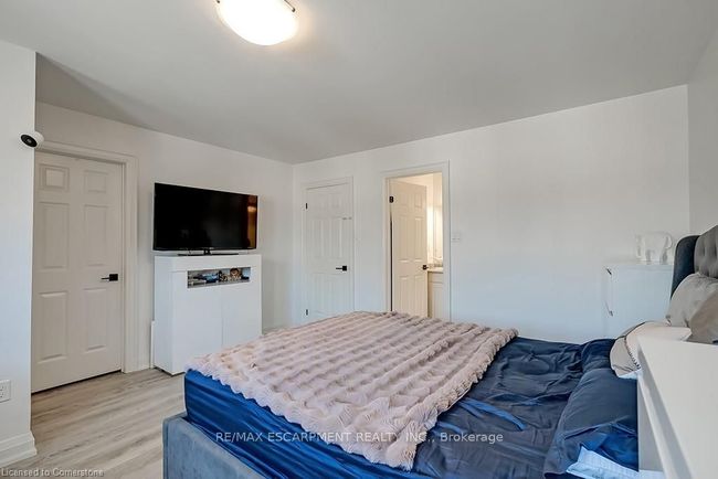 35 - 2022 Atkinson Dr, Condo with 3 bedrooms, 3 bathrooms and 1 parking in Burlington ON | Image 25
