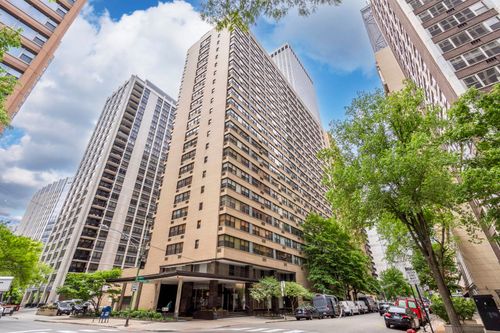 9ac-850 N Dewitt Pl, Chicago, IL, 60611-2361 | Card Image