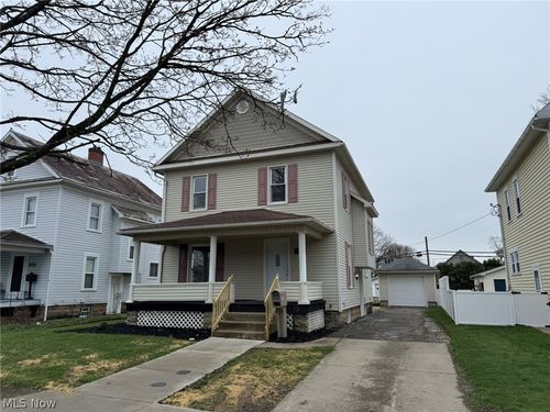 728 Oak St Nw, New Philadelphia, OH, 44663-1841 | Card Image