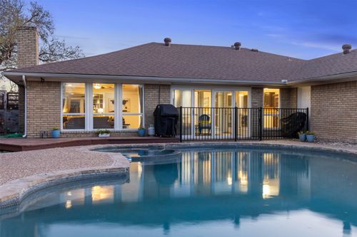 1105 E Spring Valley Rd, Richardson, TX, 75081-4449 | Card Image