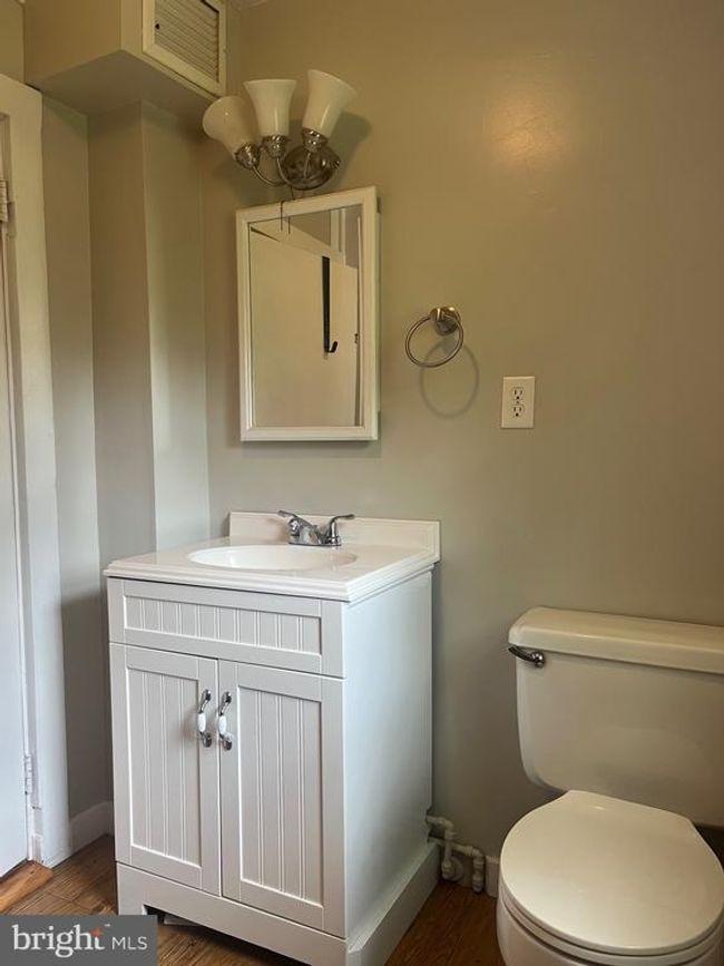 7979 Main St, House other with 3 bedrooms, 2 bathrooms and null parking in MIDDLETOWN VA | Image 13