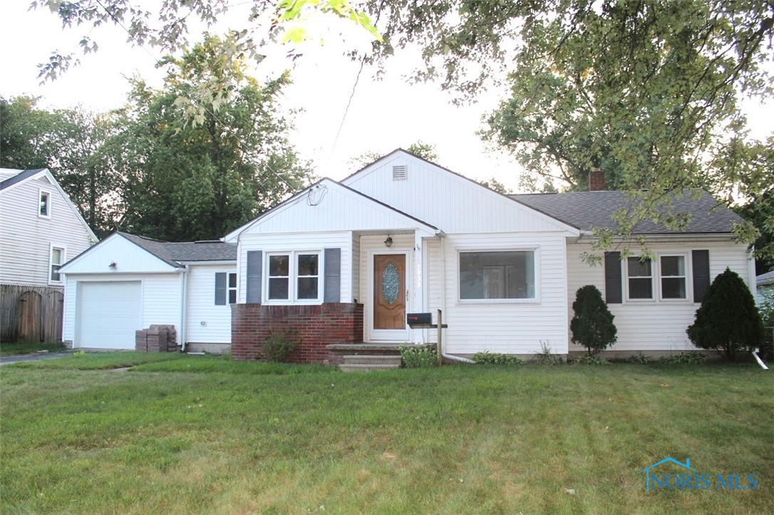 Dixon Ave, Toledo, OH 43613