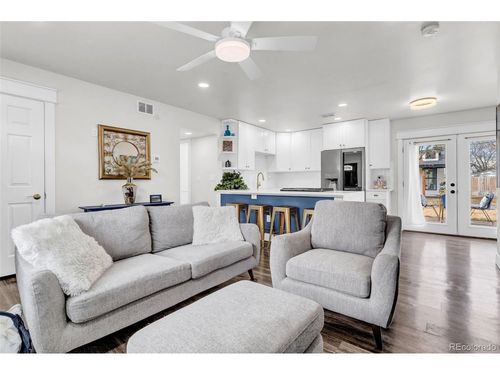 7131 Pontiac St, Commerce City, CO, 80022-2194 | Card Image