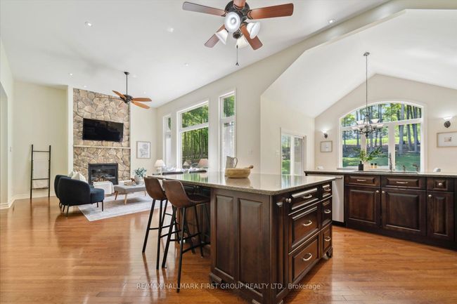 2317 Sherbrooke St W, House other with 5 bedrooms, 3 bathrooms and 10 parking in Cavan Monaghan ON | Image 5