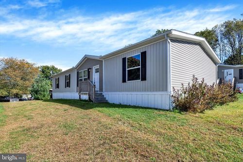 8 Forest Ln, New Providence, PA, 17560-9805 | Card Image