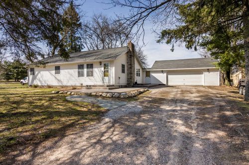5861 Gleaner Hall Rd, Kingsley, MI, 49649-9634 | Card Image