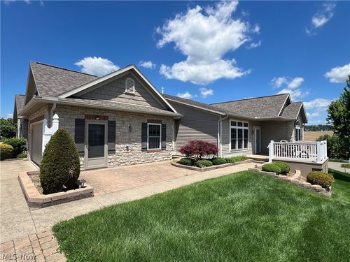203 Heritage Crossing Se, Sugarcreek, OH, 44681 | Card Image