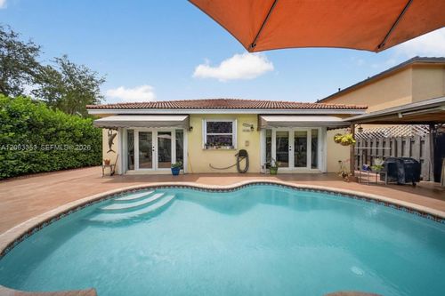16437 Sw 76th Ter, Miami, FL, 33193-3728 | Card Image