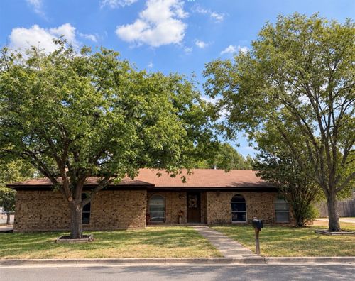148 Crockett Ln, Hewitt, TX, 76643-3128 | Card Image