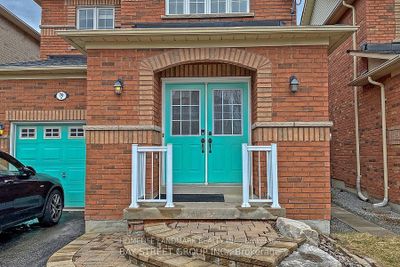 70 Goldenwood Cres, House other with 3 bedrooms, 3 bathrooms and 3 parking in Markham ON | Image 2