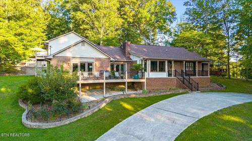 1517 Deerfield Way, La Follette, TN, 37766-6622 | Card Image