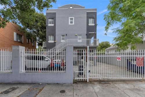208-1421 Sw 3rd St, Miami, FL, 33135-2277 | Card Image