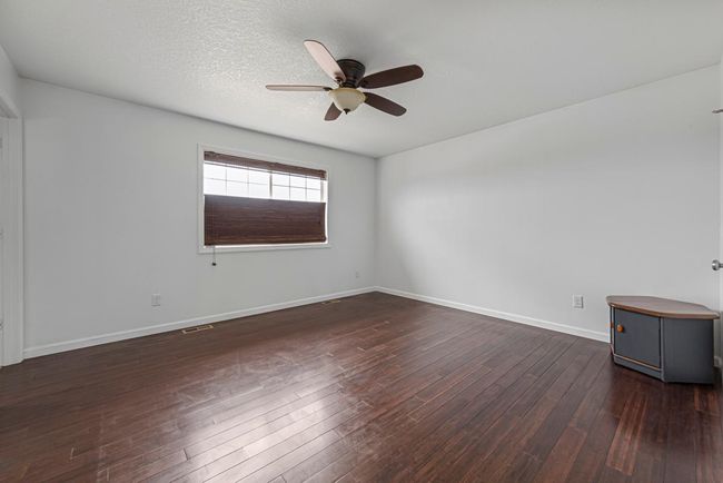 23 Main bedroom.jpg | Image 24