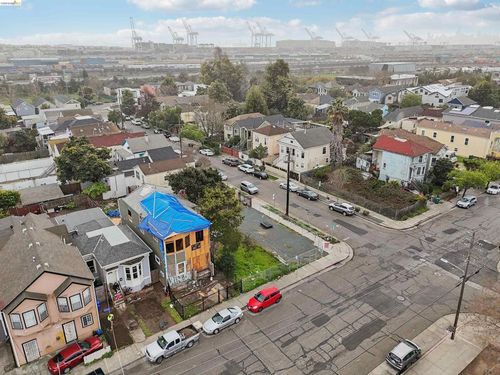 1495 5th St, Oakland, CA, 94607-1815 | Card Image