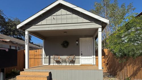 125 Forrest Ave, San Antonio, TX, 78204-2235 | Card Image